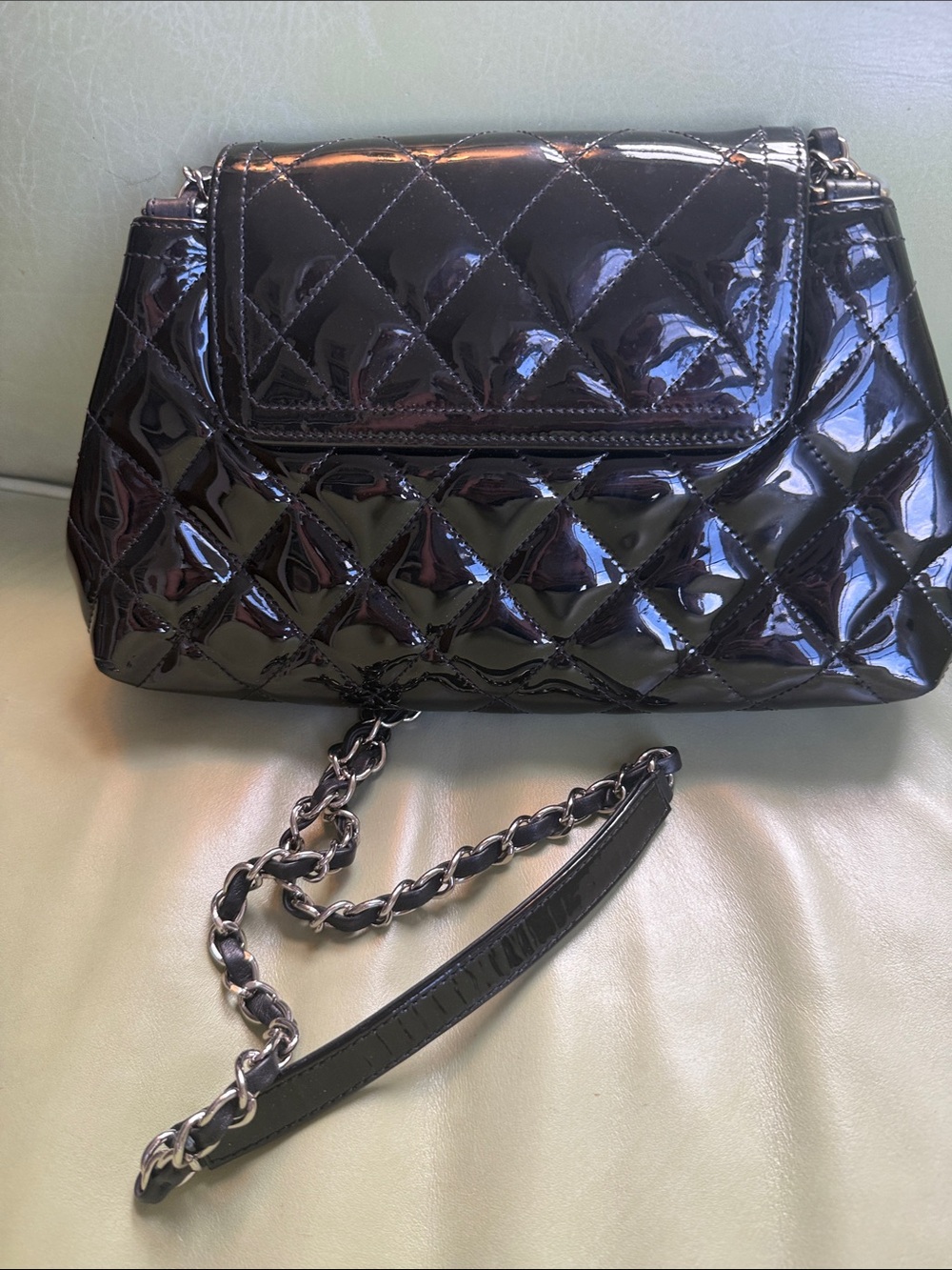 CHANEL Quilted Patent Coco Shine Large Accordion Shoulder Bag with Chain Strap - Picture 6 of 10